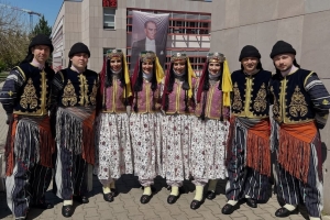'“Yüreğimizde Mirasıyla, Adımlarının İzinde…”