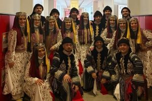 '“Yüreğimizde Mirasıyla, Adımlarının İzinde…”